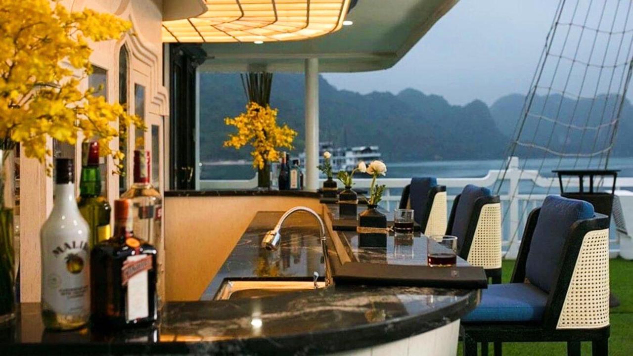 Hotel Lotus Elegance Cruise Ha Long Exteriér fotografie