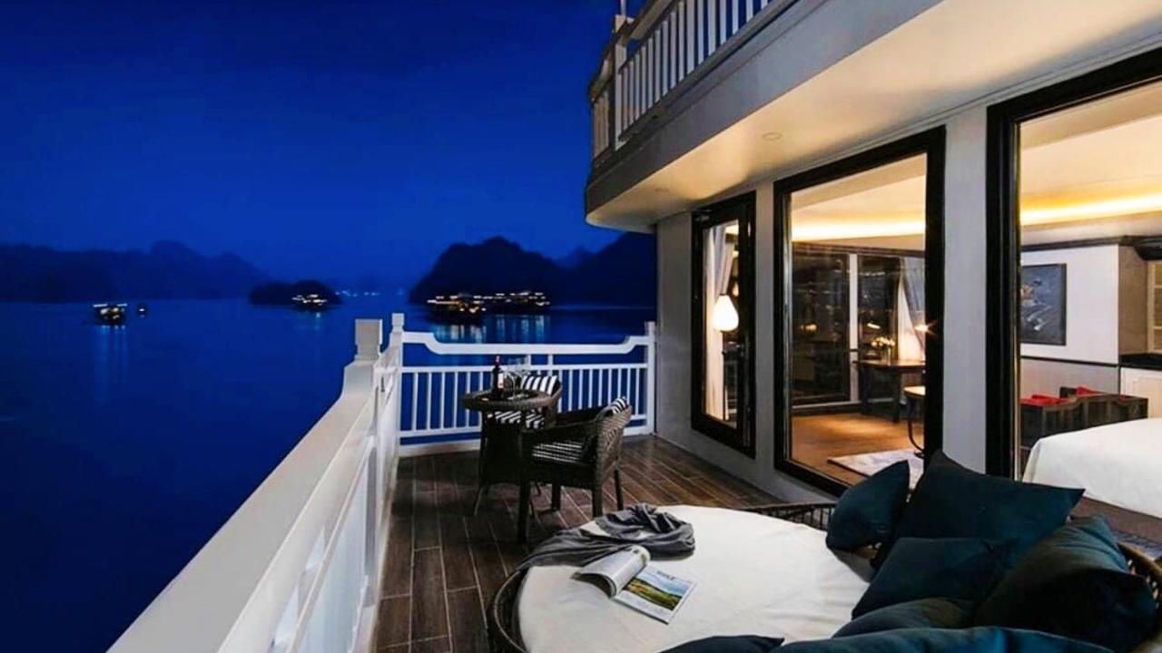 Hotel Lotus Elegance Cruise Ha Long Exteriér fotografie