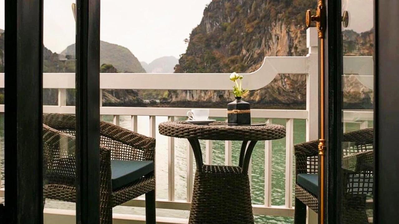 Hotel Lotus Elegance Cruise Ha Long Exteriér fotografie
