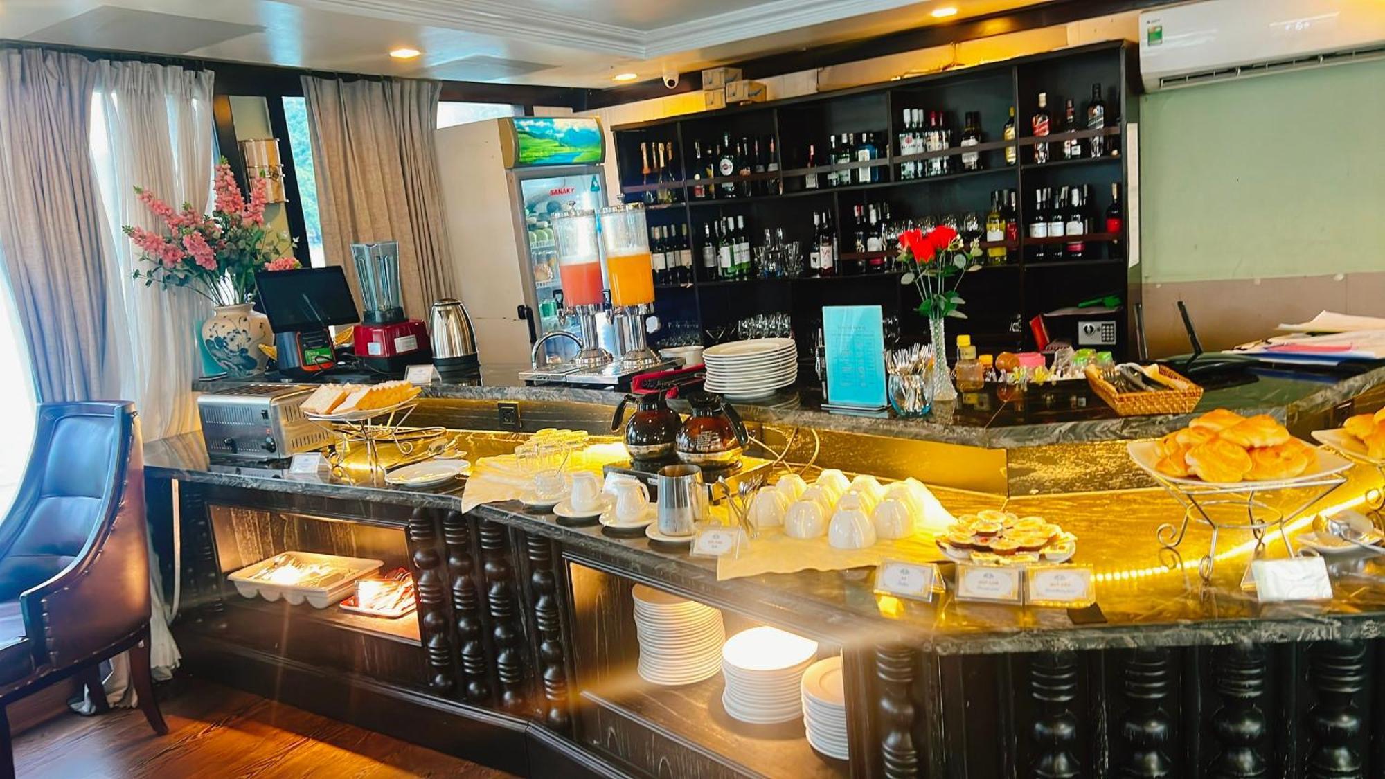Hotel Lotus Elegance Cruise Ha Long Exteriér fotografie