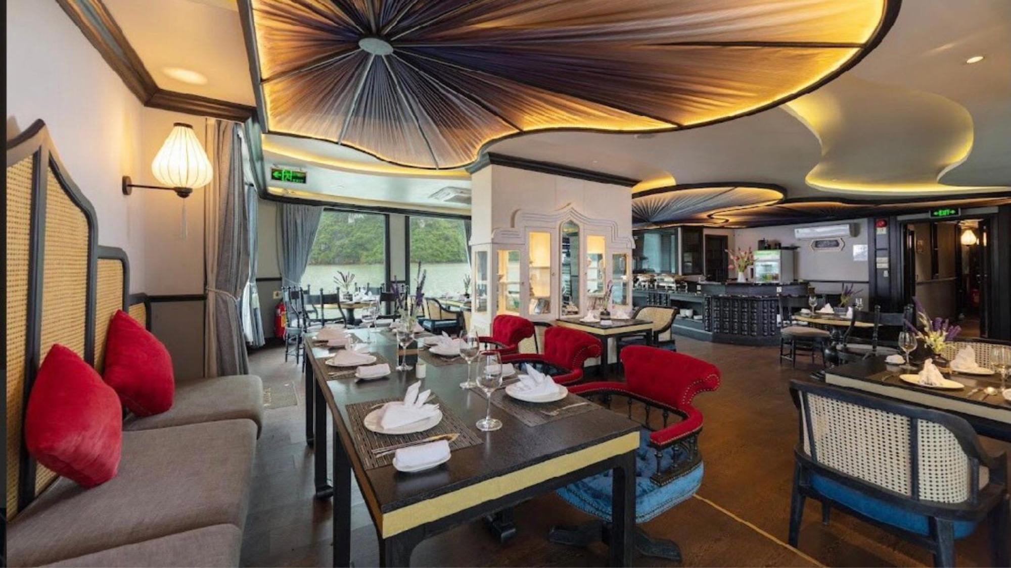 Hotel Lotus Elegance Cruise Ha Long Exteriér fotografie